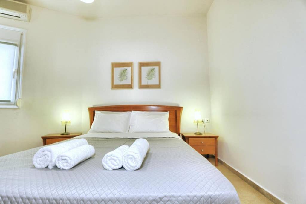Eleni Sea View Luxury Apartment In Mades Ligaria  Exterior photo